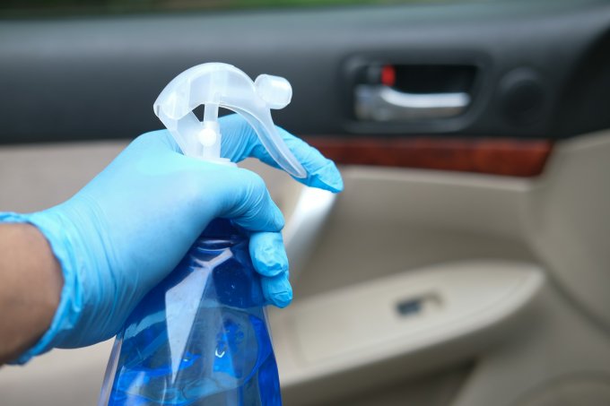Czyszczenie plastików wewnętrznych